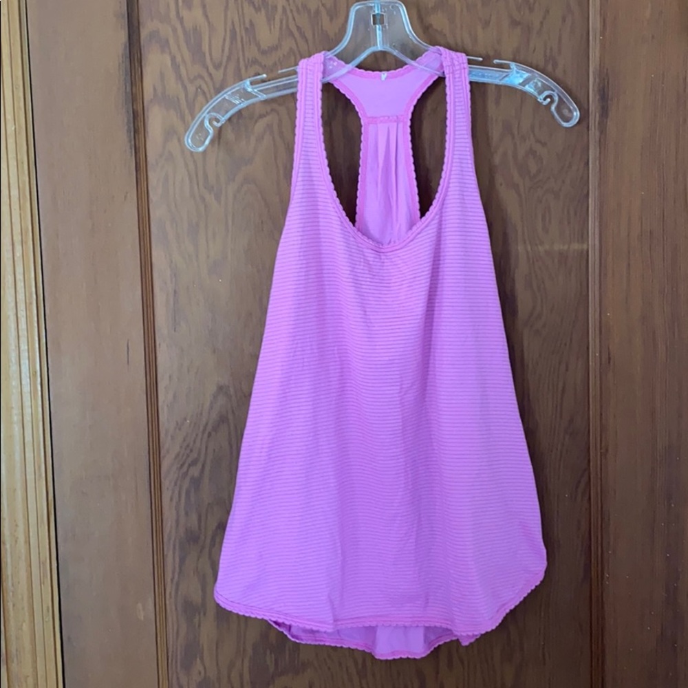 Lululemon tank